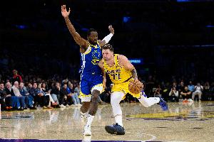 媒体人:卢卡防守提升很多不能要求他做再多了 队友要给足够支持 媒体人:卢卡防守提升很多不能要求他做再多了 队友要给足够支持