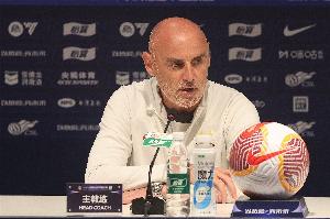 足球报:海港亚冠战日本球队全面下风,仅穆斯卡特留队是好消息 足球报:海港亚冠战日本球队全面下风,仅穆斯卡特留队是好消息