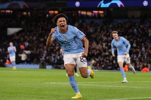 瓜帅:无论是在进攻端还是在防守端,里科-刘易斯都极具价值 瓜帅:无论是在进攻端还是在防守端,里科-刘易斯都极具价值