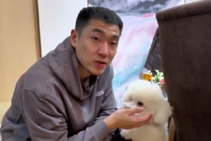 高诗岩妻子更新社媒:最近素材太多了 先发一个带娃日常 高诗岩妻子更新社媒:最近素材太多了 先发一个带娃日常