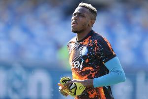 奥斯梅恩19场11球登顶尼日利亚欧冠射手榜,34场欧战共计21球 奥斯梅恩19场11球登顶尼日利亚欧冠射手榜,34场欧战共计21球