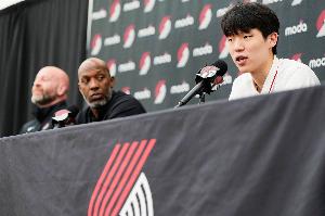 媒体人:昌西被捕对球队&杨瀚森都糟糕至极 开拓者新帅会是波西? 媒体人:昌西被捕对球队&杨瀚森都糟糕至极 开拓者新帅会是波西?