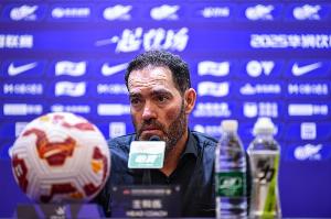 津媒:亚泰到保级危机时刻,苏亚雷斯战术理念对保级队不太实用 津媒:亚泰到保级危机时刻,苏亚雷斯战术理念对保级队不太实用