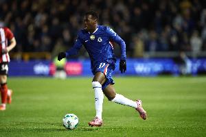 吉滕斯是03/04赛季之后,单场比赛创造5次机会最年轻的切尔西球员 吉滕斯是03/04赛季之后,单场比赛创造5次机会最年轻的切尔西球员