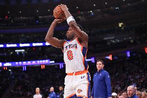 状态不俗!阿努诺比17中9贡献24分14板2助3断1帽 状态不俗!阿努诺比17中9贡献24分14板2助3断1帽