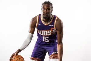 太阳主帅:马威夏天进行了大量训练 他对揭幕战充满期待 太阳主帅:马威夏天进行了大量训练 他对揭幕战充满期待