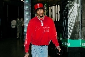 76人众将入场穿搭!美式男孩风格与球员休闲街头风格完美的融合 76人众将入场穿搭!美式男孩风格与球员休闲街头风格完美的融合