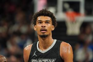 皮尔斯:文班是杜兰特和字母哥的结合体 若保持健康或成联盟最强 皮尔斯:文班是杜兰特和字母哥的结合体 若保持健康或成联盟最强