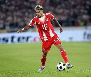 开张!迪亚斯打进加盟拜仁后的欧冠首球,本赛季12场7球4助攻 开张!迪亚斯打进加盟拜仁后的欧冠首球,本赛季12场7球4助攻