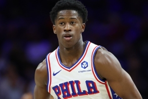 66年首次!埃奇库姆34分 上一位首秀砍34+的球员是1959年的张伯伦 66年首次!埃奇库姆34分 上一位首秀砍34+的球员是1959年的张伯伦