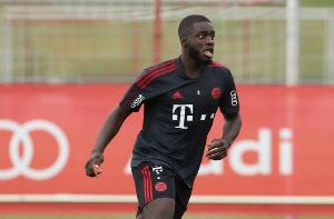 记者:曼联欣赏于帕但没想好找什么类型后卫,优先补强中场+中锋 记者:曼联欣赏于帕但没想好找什么类型后卫,优先补强中场+中锋