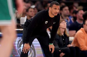 塞尔维亚教练观摩绿军:为球员提供全面服务 教练分工明确效率高 塞尔维亚教练观摩绿军:为球员提供全面服务 教练分工明确效率高