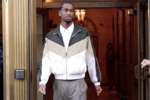 出发前往球馆!雷霆众将穿搭一览 今天亚历山大相当“朴素” 出发前往球馆!雷霆众将穿搭一览 今天亚历山大相当“朴素”