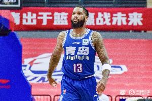 媒体人:鲍威尔透露和克里斯是哥们 克里斯大约10天后到济南 媒体人:鲍威尔透露和克里斯是哥们 克里斯大约10天后到济南