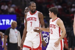 美记:谢泼德要尽快做出贡献 火箭有KD和申京不可能等待他成长 美记:谢泼德要尽快做出贡献 火箭有KD和申京不可能等待他成长