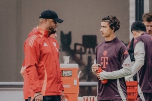 德天空:拜仁想续约锋线小将利奇纳,但他因看不到前景而计划离队 德天空:拜仁想续约锋线小将利奇纳,但他因看不到前景而计划离队