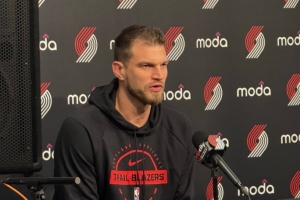 斯普利特:我们还有工作要做&我准备好了 昨天球队氛围不太好 斯普利特:我们还有工作要做&我准备好了 昨天球队氛围不太好