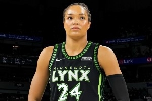 WNBA球衣混搭NBA元素 这样的Mix版本球衣好看吗? WNBA球衣混搭NBA元素 这样的Mix版本球衣好看吗?