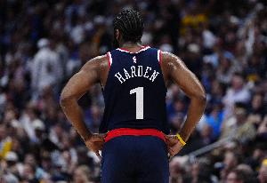 哈登:针对性防守反让我得分更轻松 简化进攻直取靶心 哈登:针对性防守反让我得分更轻松 简化进攻直取靶心