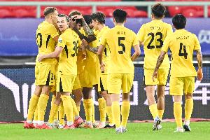 客胜三镇获保级重要三分,球迷今日将在机场接机深圳新鹏城将士 客胜三镇获保级重要三分,球迷今日将在机场接机深圳新鹏城将士