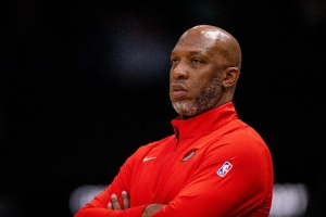 杨毅:比卢普斯应该当不了NBA教练了 科比&小桥&基德都犯过法 杨毅:比卢普斯应该当不了NBA教练了 科比&小桥&基德都犯过法