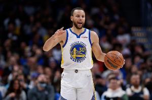 库里:开局就是背靠背&4天3战 我们赢了和掘金的硬仗 今晚也很拼 库里:开局就是背靠背&4天3战 我们赢了和掘金的硬仗 今晚也很拼