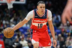 成长了!奇才去年24号秀凯肖恩-乔治首节独得11分1板1断 成长了!奇才去年24号秀凯肖恩-乔治首节独得11分1板1断