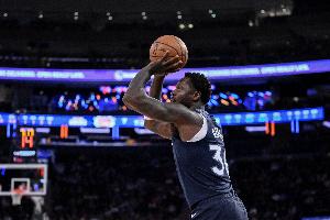 兰德尔出战30分钟 16中9&三分8中4砍下26分9板5助 出现3失误 兰德尔出战30分钟 16中9&三分8中4砍下26分9板5助 出现3失误