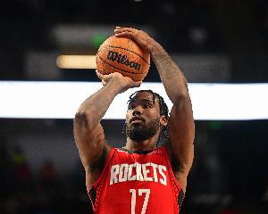 立功了!伊森抢断反击一条龙 起飞暴扣帮助球队扩大优势 立功了!伊森抢断反击一条龙 起飞暴扣帮助球队扩大优势