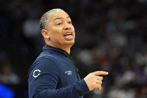 泰伦-卢:我不会评论博彩 若NBA选择合作那对联盟必定有益 泰伦-卢:我不会评论博彩 若NBA选择合作那对联盟必定有益