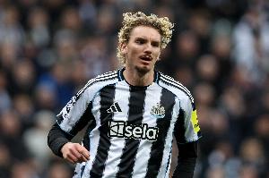 希勒:纽卡球迷已爱上沃尔特马德,他更像9号半或10号球员 希勒:纽卡球迷已爱上沃尔特马德,他更像9号半或10号球员