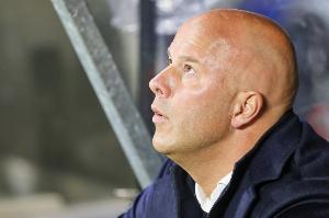 小甜甜➡牛夫人!斯洛特去年带队夺英超,现联赛4连败成众矢之的 小甜甜➡牛夫人!斯洛特去年带队夺英超,现联赛4连败成众矢之的