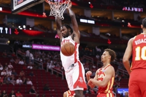 费尔顿:火箭报价1亿伊森都没接受 戴森-丹尼尔斯也才1亿 费尔顿:火箭报价1亿伊森都没接受 戴森-丹尼尔斯也才1亿