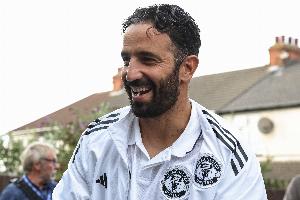 曼联取得英超主场4连胜,而此前13个主场战绩只有3胜2平8负 曼联取得英超主场4连胜,而此前13个主场战绩只有3胜2平8负