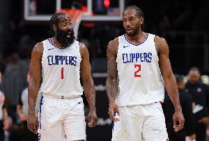 斯普利特:哈登跟小卡的一星四射很难防 2个巨星又都能顶着人投进 斯普利特:哈登跟小卡的一星四射很难防 2个巨星又都能顶着人投进