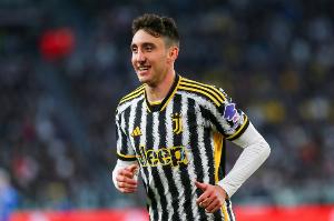 坎比亚索:尤文全队都得提升表现,拉齐奥会踢得很有攻击性 坎比亚索:尤文全队都得提升表现,拉齐奥会踢得很有攻击性