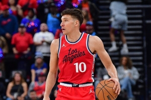 快船对阵开拓者首发:博格丹迎赛季首秀 搭档哈登小卡琼斯祖巴茨 快船对阵开拓者首发:博格丹迎赛季首秀 搭档哈登小卡琼斯祖巴茨