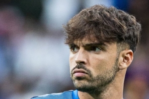 暗示亚马尔话太多?阿森西奥晒照庆祝胜利,搭配四个说话表情 暗示亚马尔话太多?阿森西奥晒照庆祝胜利,搭配四个说话表情