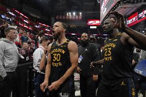 皮尔斯:库里再打个3年左右该退役了 到时勇士王朝就结束了 皮尔斯:库里再打个3年左右该退役了 到时勇士王朝就结束了