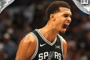 我得自降标准!?文班赛季前三战至少100分15帽 NBA历史首人 我得自降标准!?文班赛季前三战至少100分15帽 NBA历史首人