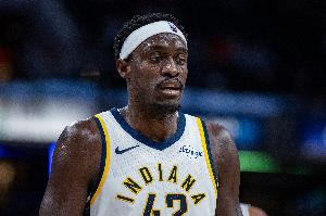 尽力了!西亚卡姆24中11空砍33分10板8助3断 尽力了!西亚卡姆24中11空砍33分10板8助3断