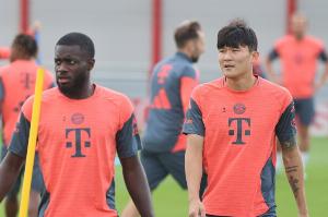 法尔克:北方三强均有意金玟哉,若拜仁冬窗签下格伊就可能放人 法尔克:北方三强均有意金玟哉,若拜仁冬窗签下格伊就可能放人