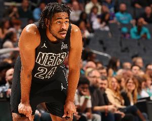 独木难支!卡梅隆-托马斯25中11空砍全场最高40分 罚球13中13 独木难支!卡梅隆-托马斯25中11空砍全场最高40分 罚球13中13