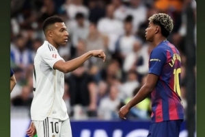 举世瞩目!曼联15岁前锋加布里埃尔转发国家德比照片 举世瞩目!曼联15岁前锋加布里埃尔转发国家德比照片