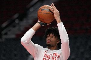 斯普利特:我们末节的投篮一定能提升 目前的表现远低于实际水平 斯普利特:我们末节的投篮一定能提升 目前的表现远低于实际水平