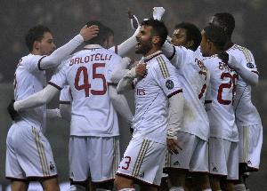 诺切里诺:在伊布身边我能找到射门空间,因为他会被两个人盯防 诺切里诺:在伊布身边我能找到射门空间,因为他会被两个人盯防