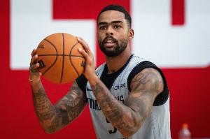 拉塞尔:我必须站出来有所作为  这场胜利是全队一起拼来的 拉塞尔:我必须站出来有所作为  这场胜利是全队一起拼来的