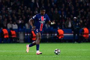 罗马诺:巴黎准备同帕乔续约5年,预计今年年底之前能敲定 罗马诺:巴黎准备同帕乔续约5年,预计今年年底之前能敲定