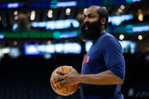 罗伊斯-奥尼尔:菜鸟时我在季后赛防哈登 有时你什么都做不了 罗伊斯-奥尼尔:菜鸟时我在季后赛防哈登 有时你什么都做不了