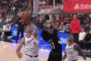 球队主持人:夏普打球总是犹豫  被“50岁”的大洛封盖有点悲哀 球队主持人:夏普打球总是犹豫  被“50岁”的大洛封盖有点悲哀